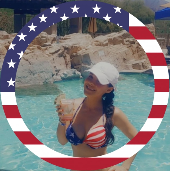 Profile Picture of Alba Lojacono (@ruby72481) on Poshmark