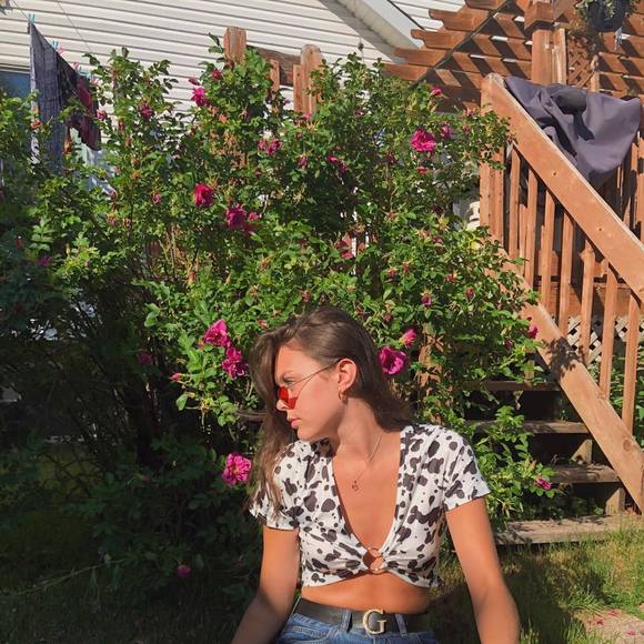 Profile Picture of Laurianne Désormeaux (@laurihorselove) on Poshmark