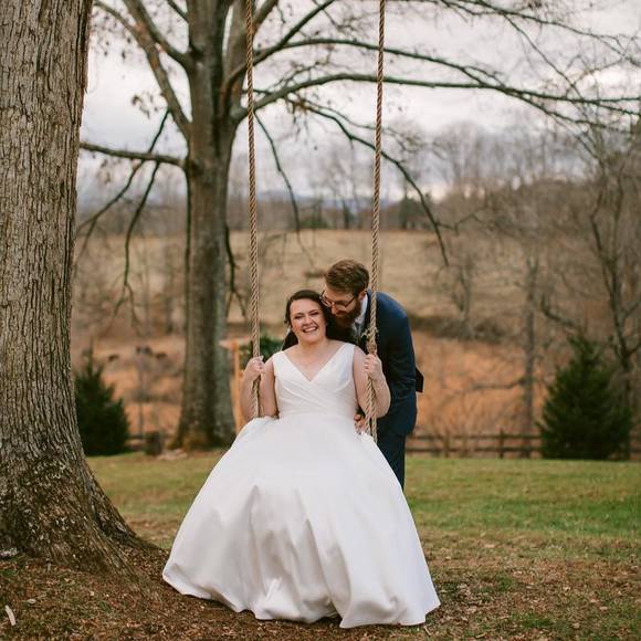 Profile Picture of Danielle Pell (@dannip5) on Poshmark