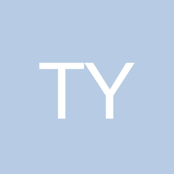 Profile Picture of Teresa Yoder (@tandbyoder) on Poshmark