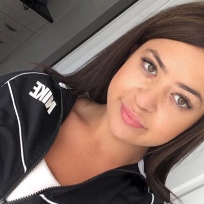Profile Picture of Millie Nicholson (@MillieN89522979) on Twitter