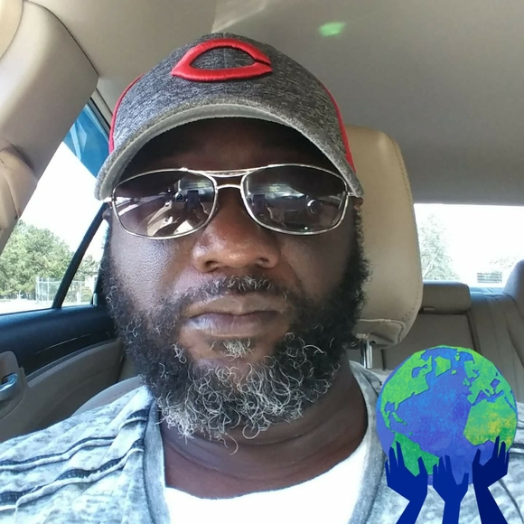 Profile Picture of James Gamble (@jaykeith1995) on Poshmark