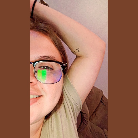 Profile Picture of Nancy Chaides (@chaidesnancy) on Poshmark