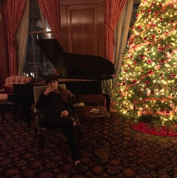 Profile Picture of Edward Chartouni (@eddymcfed) on Poshmark
