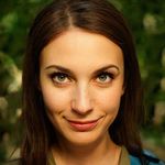 Profile Picture of Phoebe Wardwell (@phoebewardwell) on Instagram