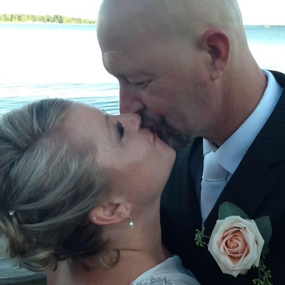 Profile Picture of Robert Shier (@rshierjr) on Poshmark