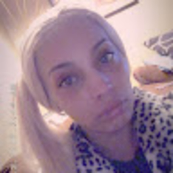 Profile Picture of Kenisha Ackert (@kenni_lombardi) on Poshmark