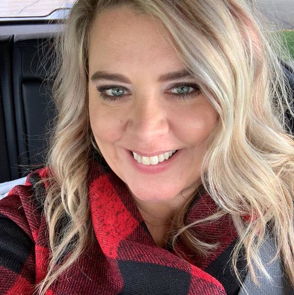 Profile Picture of Erika Patterson (@greenrunner34) on Poshmark
