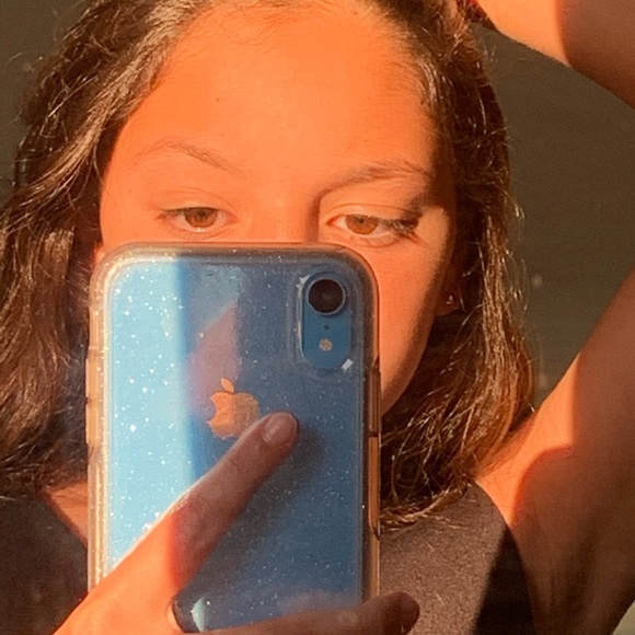 Profile Picture of Jolie Inbar (@jolie_inbar) on Poshmark