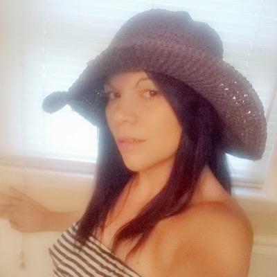 Profile Picture of Traci Apple (@traci_1982) on Twitter
