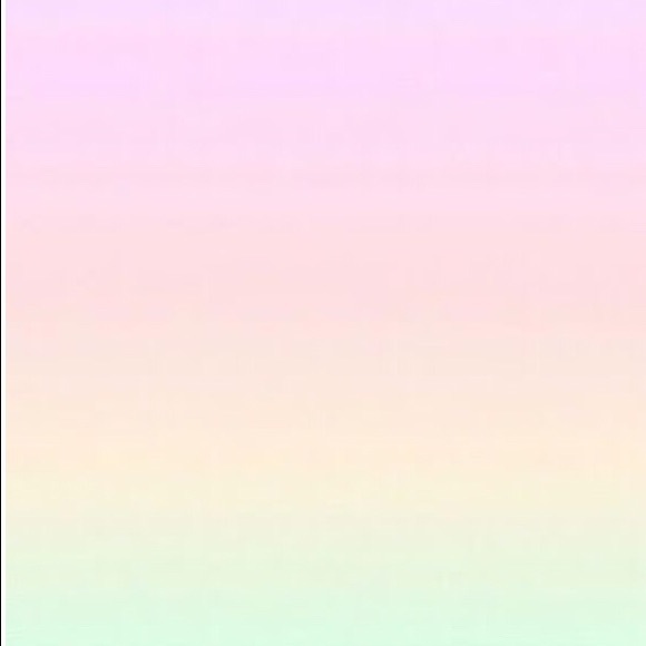 Profile Picture of Celeste Groff (@celestegroff) on Poshmark