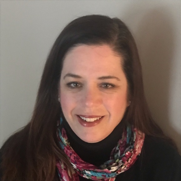 Profile Picture of Stacey Weigler (@saweigler) on Poshmark