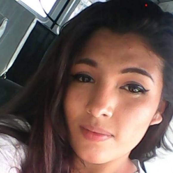 Profile Picture of Pamela Gonzalez (@pamelagonzal528) on Poshmark