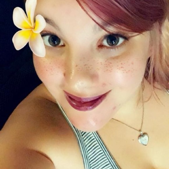 Profile Picture of Brittany Bolger (@brittany_bolger) on Poshmark