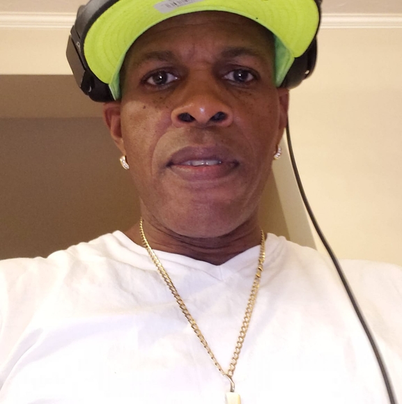 Profile Picture of Theo Drigo (@theodrigo) on Poshmark