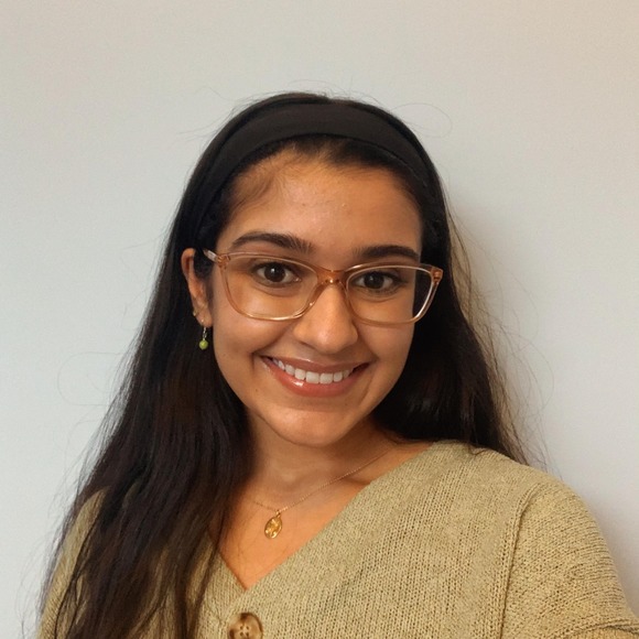 Profile Picture of Jayna Gandhi (@jaynagandhi02) on Poshmark