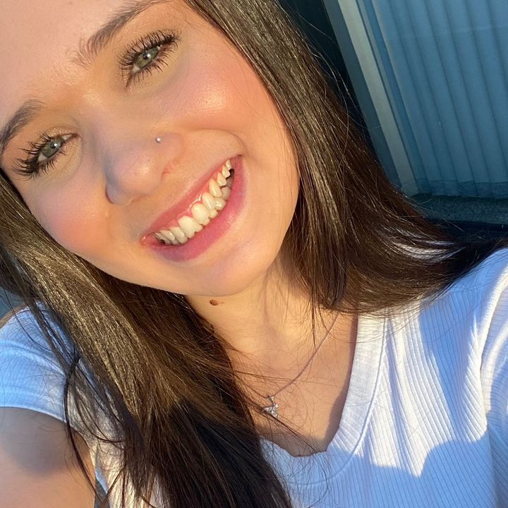 Profile Picture of Danielle Lucente (@danilucente) on Tiktok