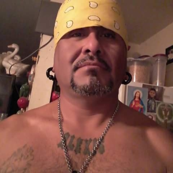 Profile Picture of Martin Cuellar (@martinc66675) on Poshmark