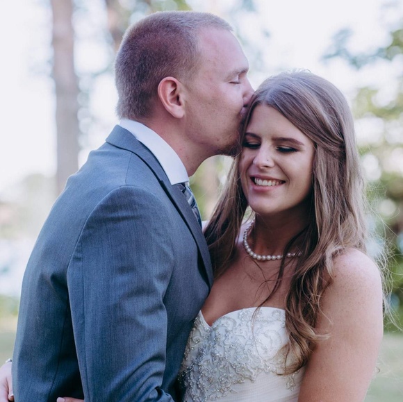 Profile Picture of Bethanie Mcconnaughay (@bethmcc7) on Poshmark