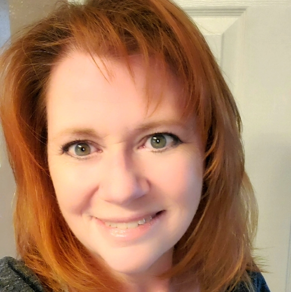 Profile Picture of Tammy Faubion (@tlfaubion) on Poshmark