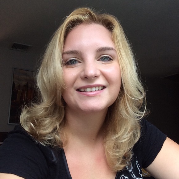 Profile Picture of Francesca Guddemi (@frenchyg) on Poshmark