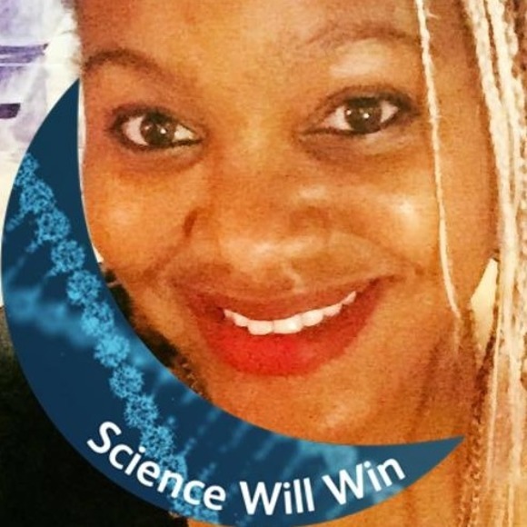 Profile Picture of Nyari Chihuri (@nyarai818) on Poshmark