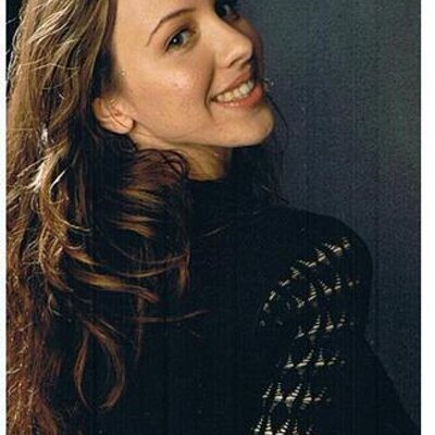 Profile Picture of Lisa Costanzo (@Lisa16068359) on Twitter