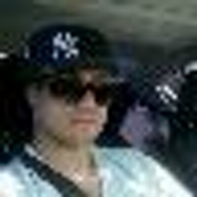 Profile Picture of Nicholas Valenti (@SociallyAllures) on Twitter