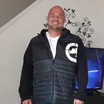 Profile Picture of Joel Teneyck (@joel.teneyck) on Instagram