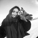 Profile Picture of tanya shah (@tanyamakesart) on Instagram