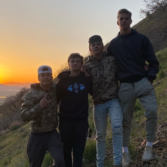 Profile Picture of Connor Peterson (@connorbp21) on Poshmark