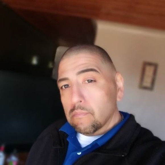 Profile Picture of Luis romeo Enciso (@luisenciso10) on Poshmark