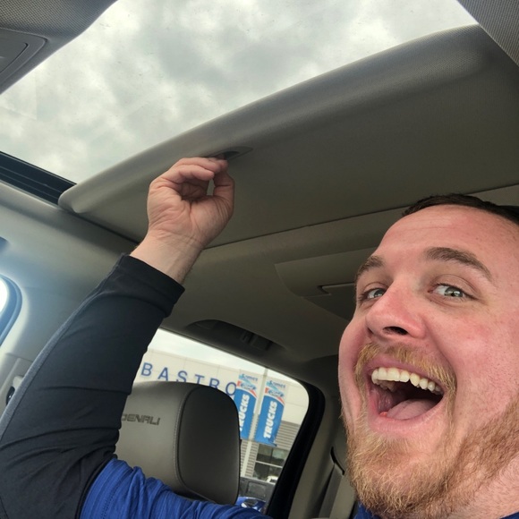 Profile Picture of Andrew Morgan (@morgan_andrew) on Poshmark