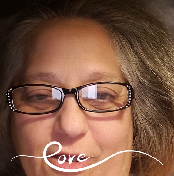 Profile Picture of Tammy Weldon (@sassytd2001) on Poshmark