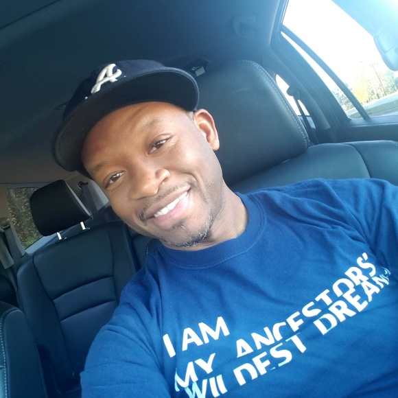 Profile Picture of Quentin Nelson (@qdnpharmd) on Poshmark