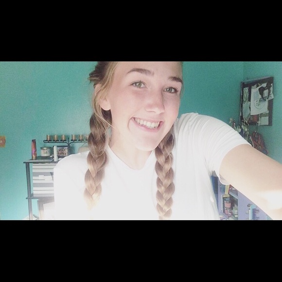 Profile Picture of Mackenzie Mcdaniel (@mackenzie36) on Poshmark
