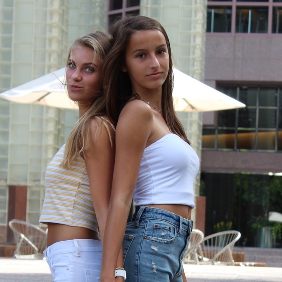 Profile Picture of Darby Campbell (@darbcamsss) on Poshmark