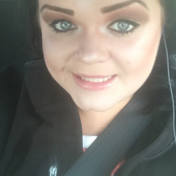Profile Picture of Jessica Morehouse (@jesmore1) on Poshmark