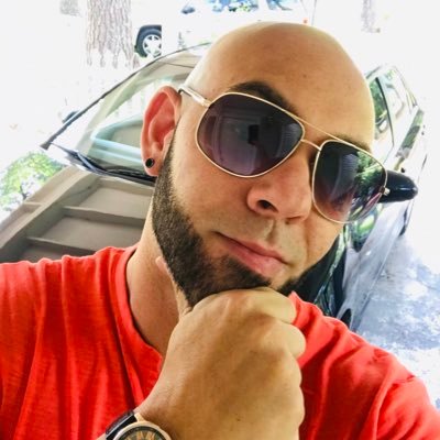 Profile Picture of James Reliford (@VlSlONS) on Twitter