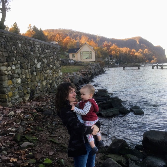Profile Picture of Victoria Englert (@birchrose) on Poshmark