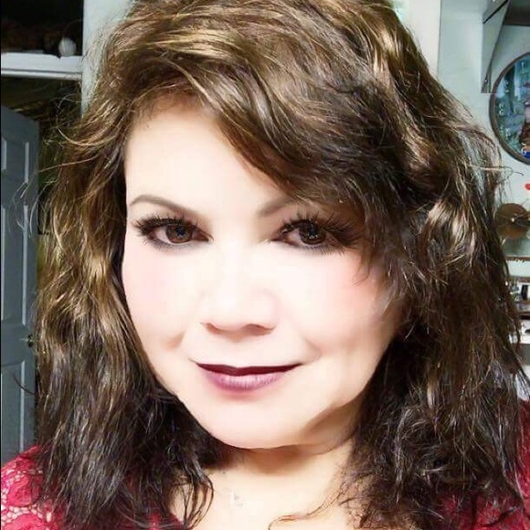 Profile Picture of Magdalena Alvarez (@magdalena16) on Poshmark