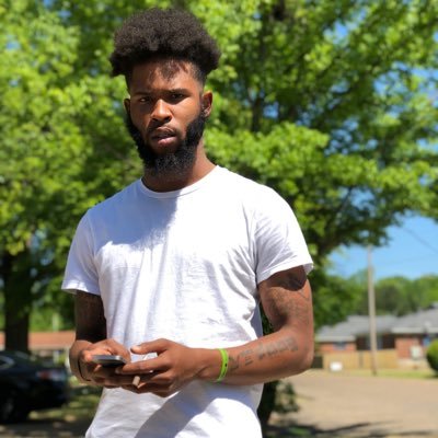 Profile Picture of Jeffrey Cooper (@cooper_boi61) on Twitter