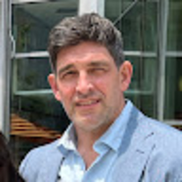 Profile Picture of Peter Mason (@pm1520) on Poshmark