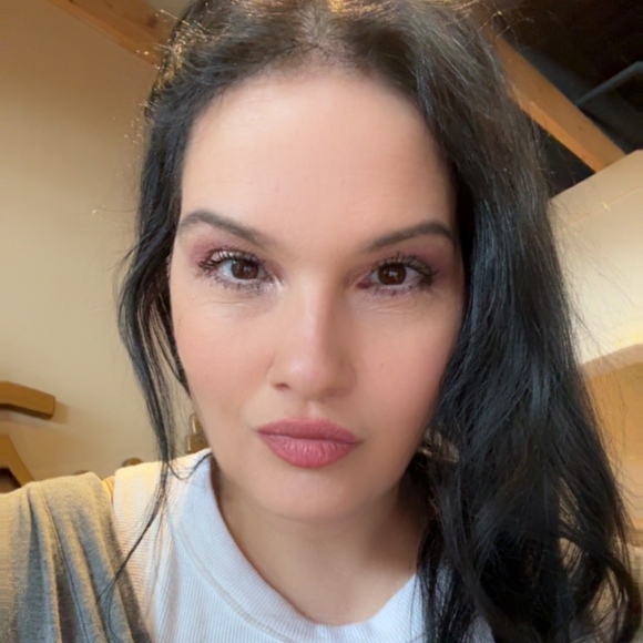 Profile Picture of Raffaella Tassone (@lella2025) on Poshmark