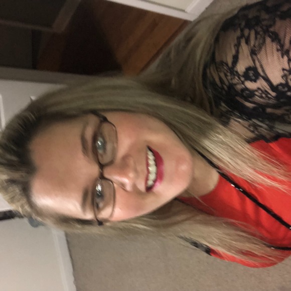 Profile Picture of Cindy Mcnair (@ccmcnair) on Poshmark