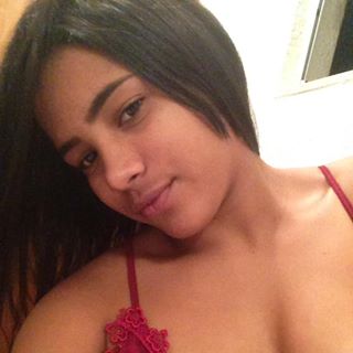 Profile Picture of Lara D'Ávilla (@Lara-D&) on Facebook