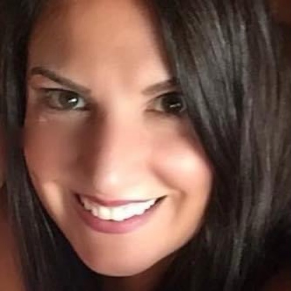 Profile Picture of Mary catherine Beneski (@mc_beneski) on Poshmark