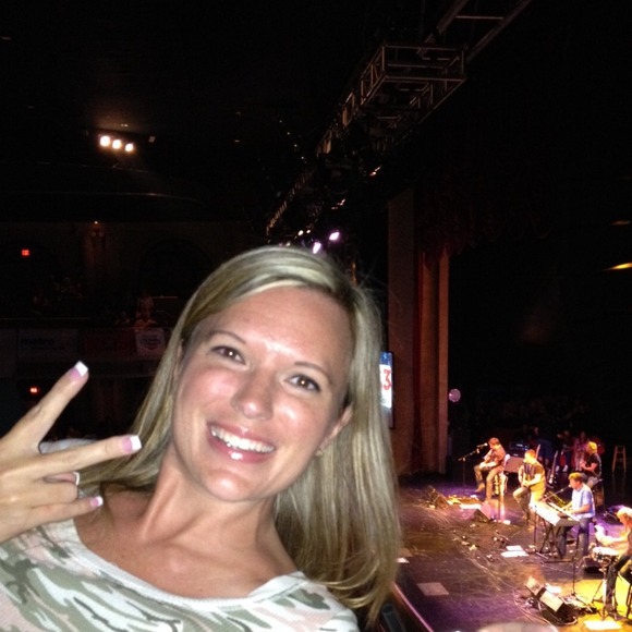 Profile Picture of Jennifer Feinauer (@sticks78) on Poshmark
