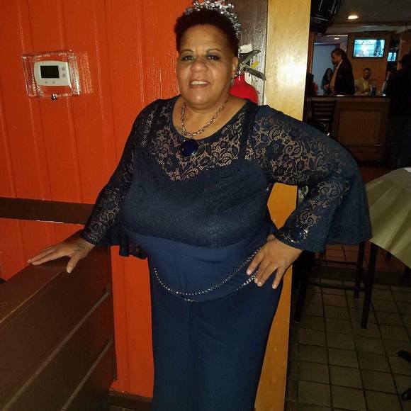 Profile Picture of Sandra Moses (@jamilah1001) on Poshmark