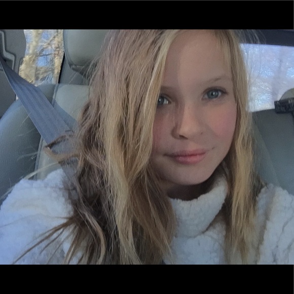 Profile Picture of Penelope Bieling (@pennysoftball) on Poshmark